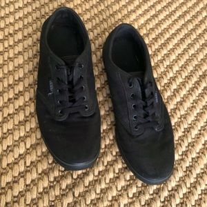 Black Converse size 8.5